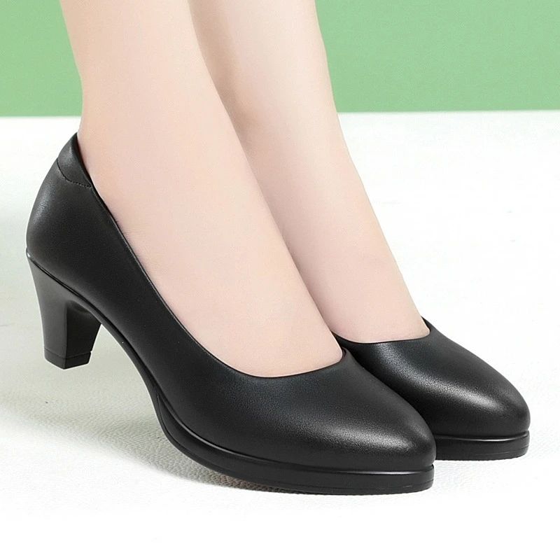 Women 2025 New Soft Leather Breathable Mid Heel Single Shoes Comfort Non Slip Soft Sole Professional Office Work Shoes Versatile - Image 2